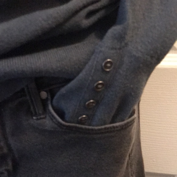 LOFT Sweater - Picture 3 of 8